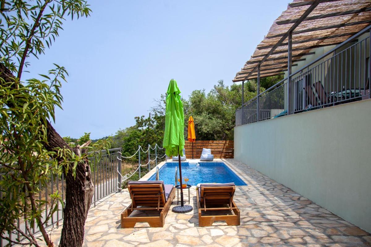 Villa Marina Kalamitsi  Exterior photo